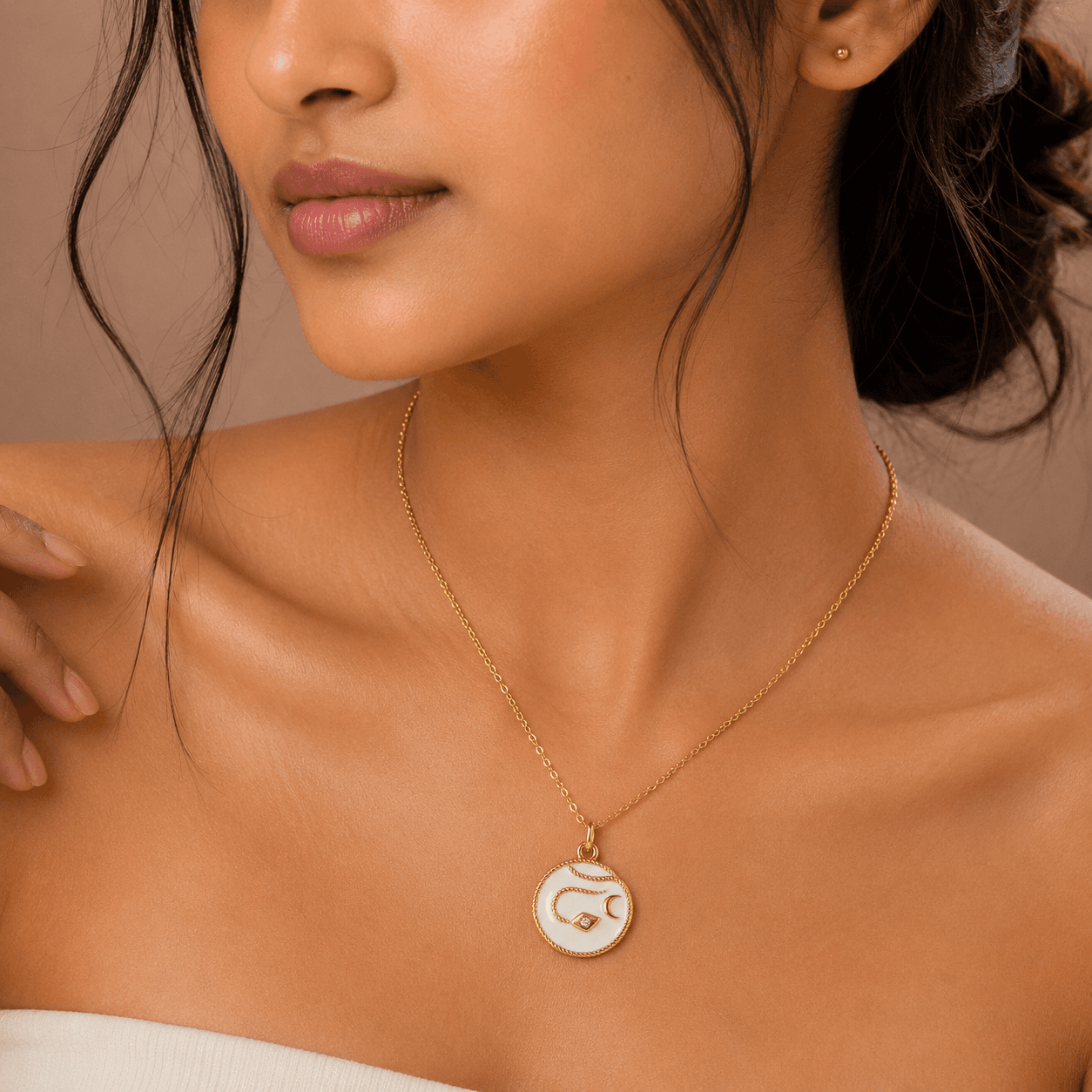 Pearl Compass Demi-Fine Pendant — thumbnail 4