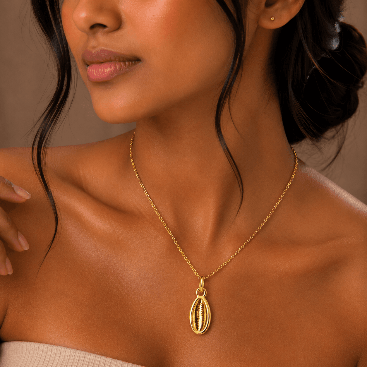 Sole Disc Demi-Fine Pendant — thumbnail 4