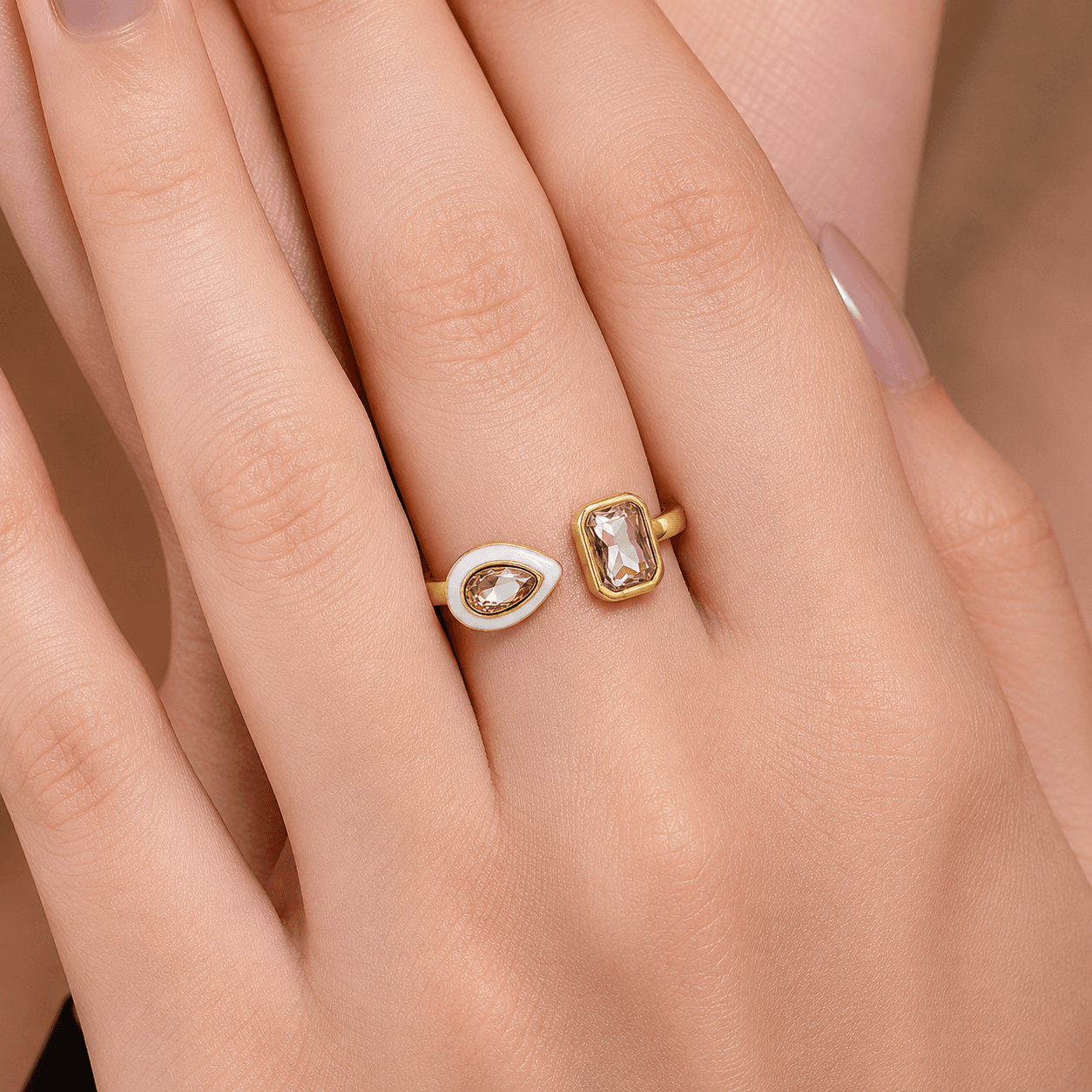 Royal Curve Demi-Fine Ring — thumbnail 4