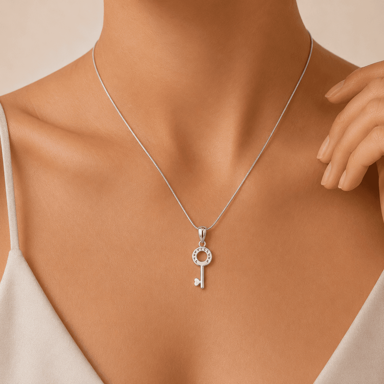 Key to Forever 925 Sterling Silver Pendant — thumbnail 3